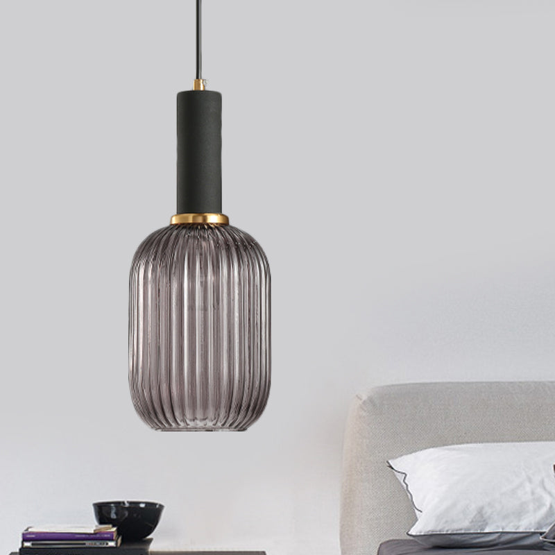 Lampa Wisząca Modernistyczna z Żebrowanym Kloszem Szklanym