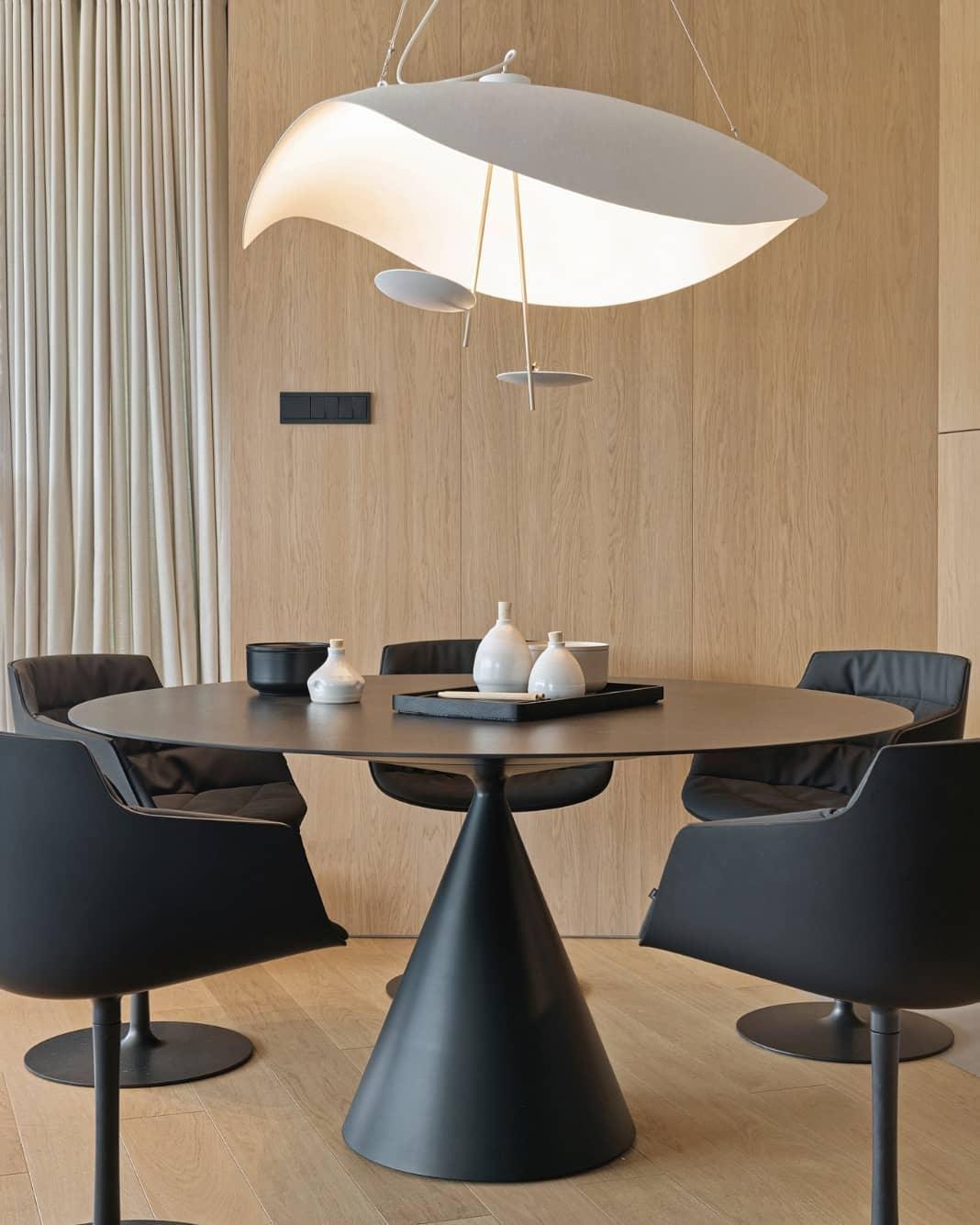 Lampa Wisząca Nowoczesna z Wygiętym Kloszem na Sufit