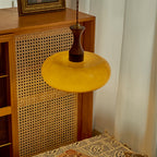 Lampa Wisząca Retro ze Szklanym Kloszem i Drewnianym Elementem