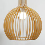 Lampa Wisząca Skandynawska z Drewnianą Kloszem w Kształcie Klatki ##POS:15##