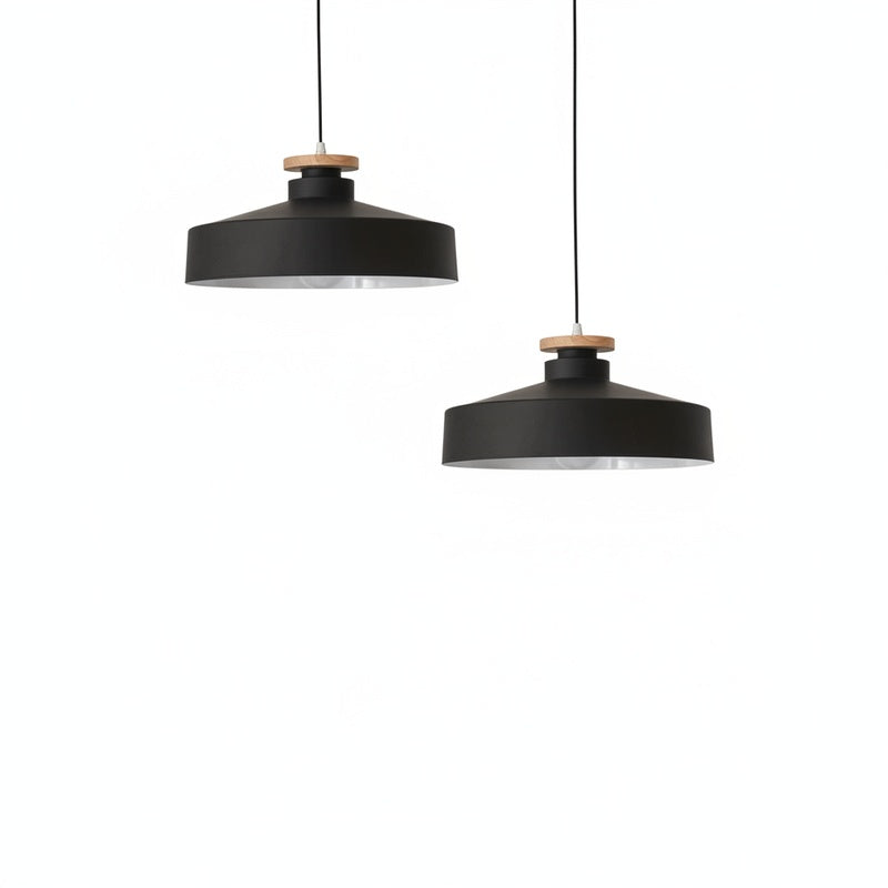 Lampa Wisząca Skandynawska z Drewnianym Detalem i Płaskim Kloszem