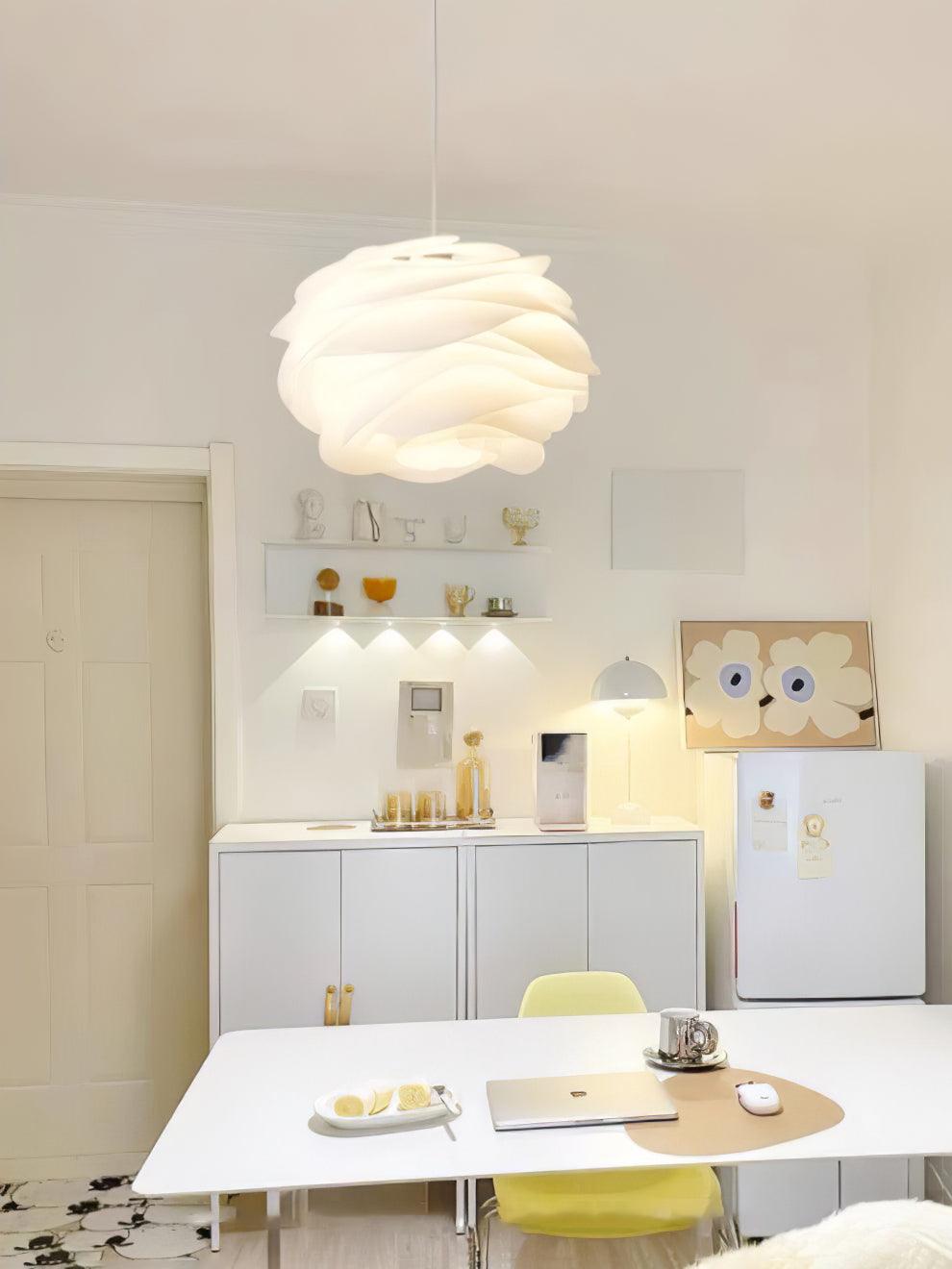 Lampa Wisząca Skandynawska z Kloszem w Kształcie Kwiatu