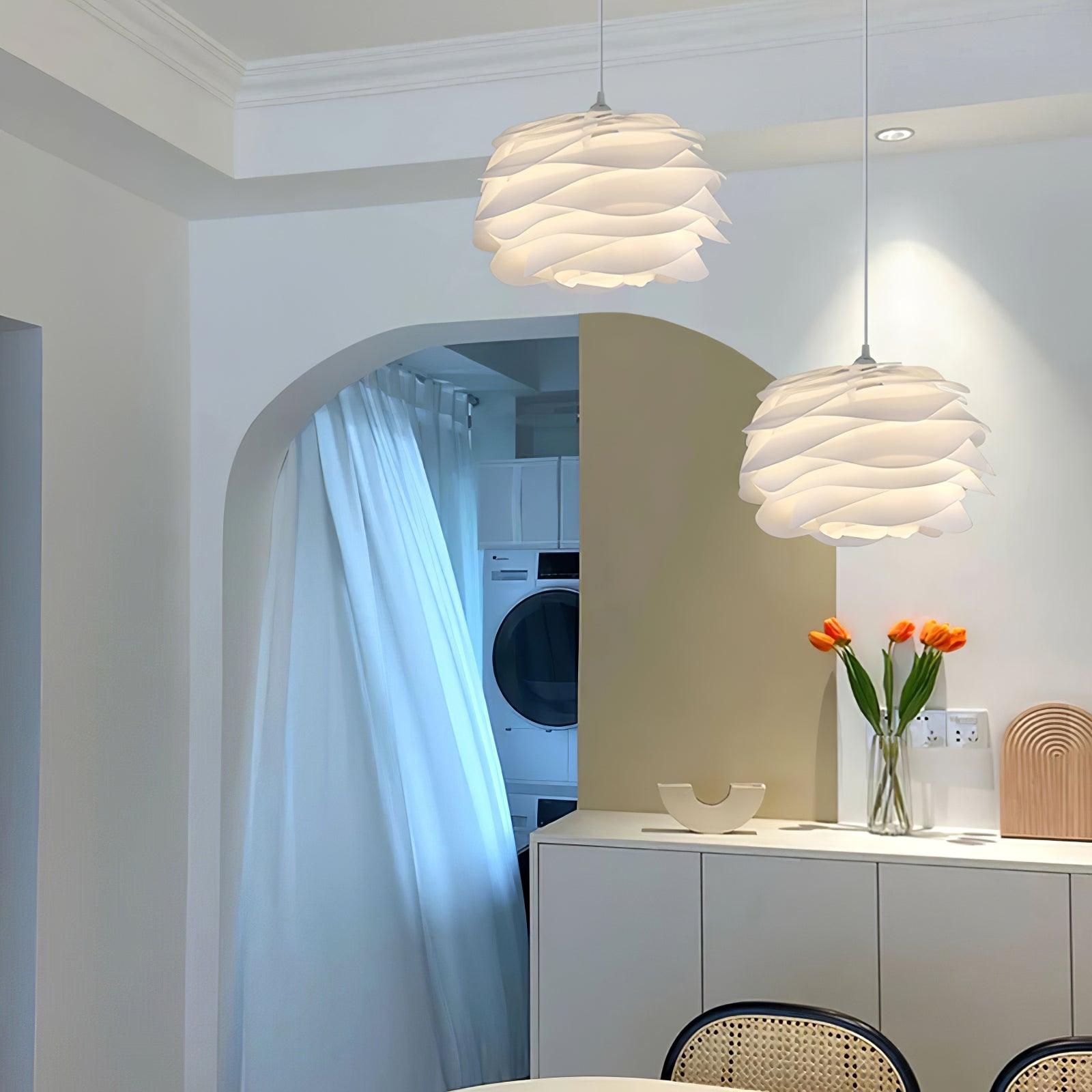 Lampa Wisząca Skandynawska z Kloszem w Kształcie Kwiatu