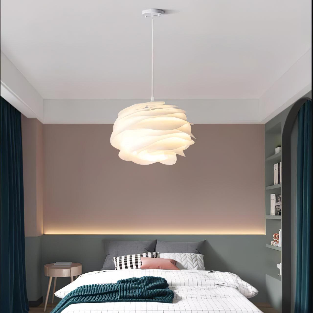 Lampa Wisząca Skandynawska z Kloszem w Kształcie Kwiatu
