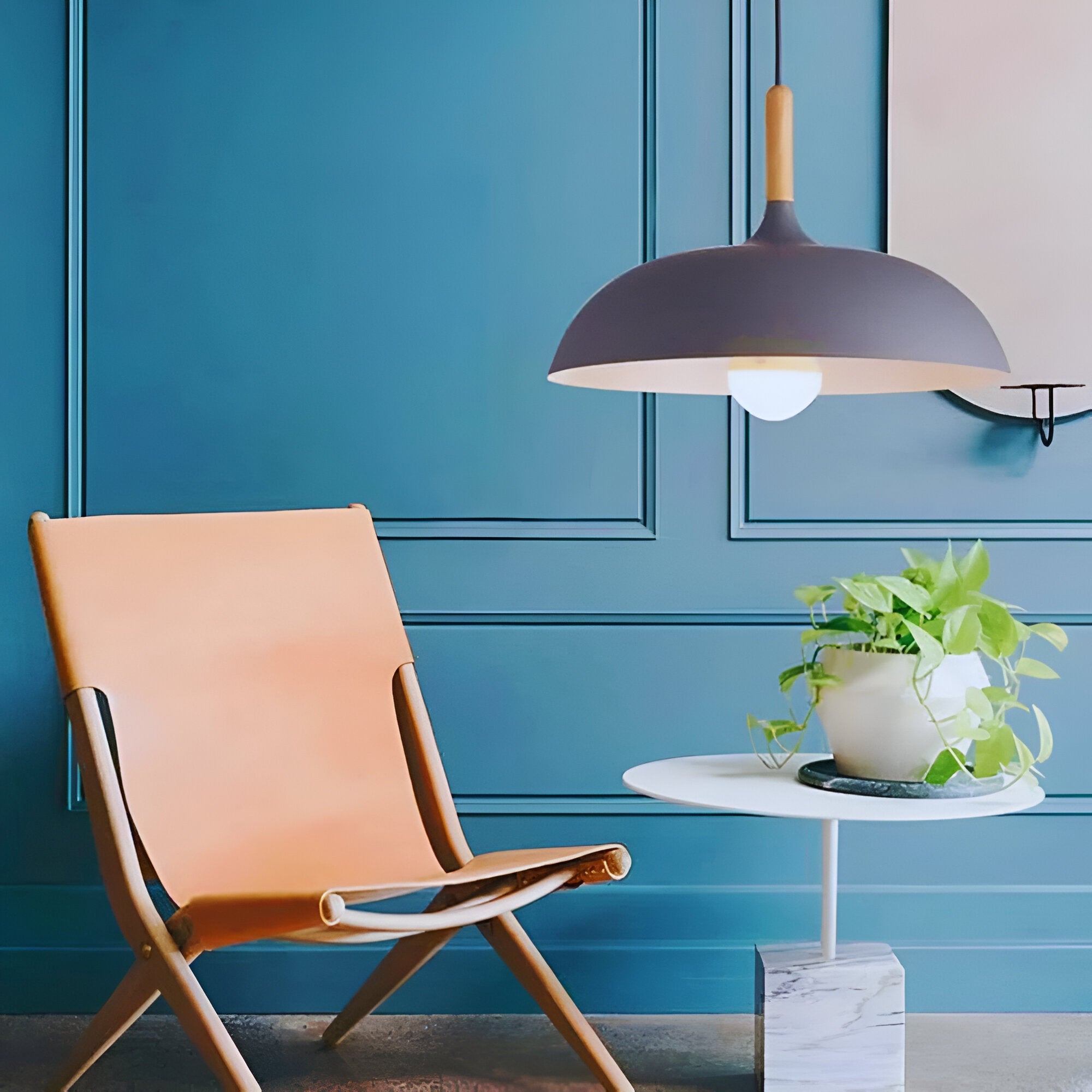 Lampa Wisząca Skandynawska z Okrągłym Kloszem i Drewnianym Akcentem