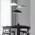Lampa Wisząca Skandynawska z Okrągłym Kloszem i Drewnianym Akcentem