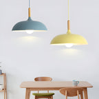 Lampa Wisząca Skandynawska z Okrągłym Kloszem i Drewnianym Akcentem