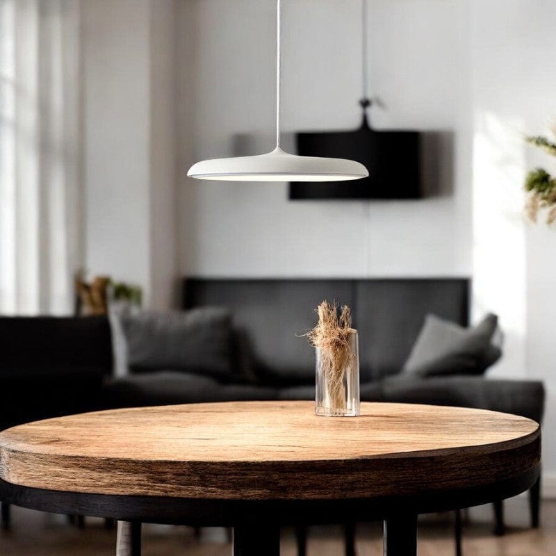 Lampa Wisząca Skandynawska z Płaskim Kloszem i Zintegrowanym Oświetleniem