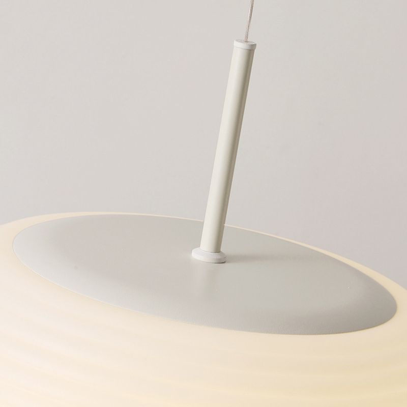 Lampa Wisząca Skandynawska z Ryflowanym Kloszem Akrylowym