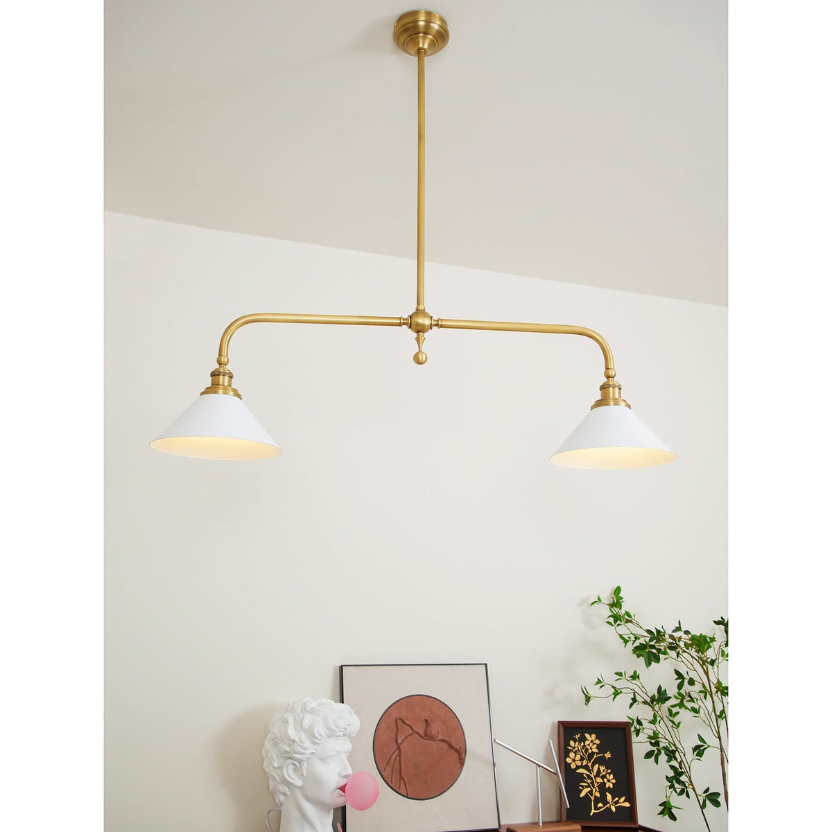 Lampa Wisząca Vintage z Dwiema Kloszami i Mosiężną Ramą