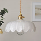Lampa Wisząca Vintage z Kloszem w Kształcie Kwiatu