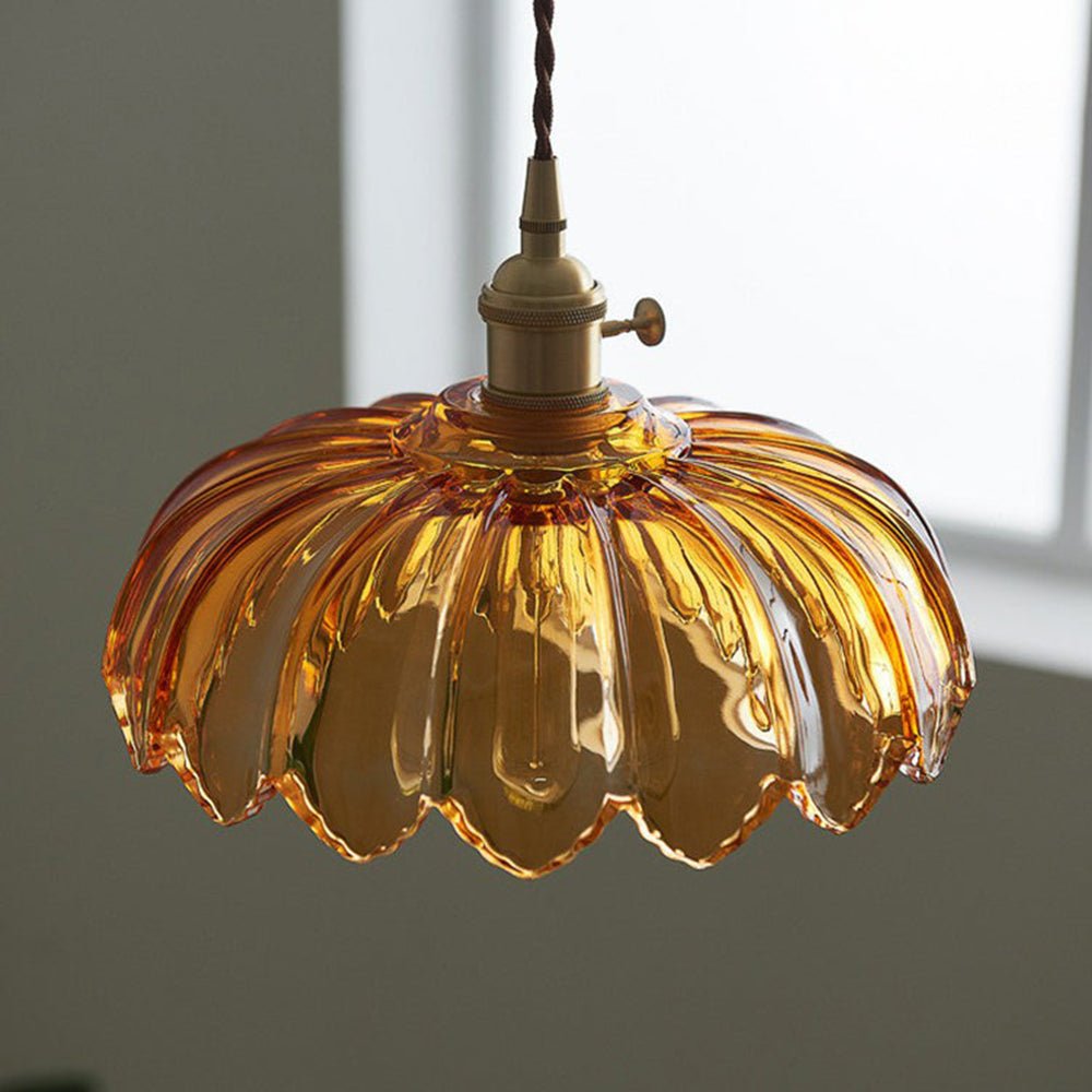 Lampa Wisząca Vintage z Kloszem w Kształcie Kwiatu