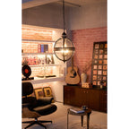 Lampa Wisząca Vintage z Okrągłym Kloszem Szklanym i Dekoracyjną Ramą