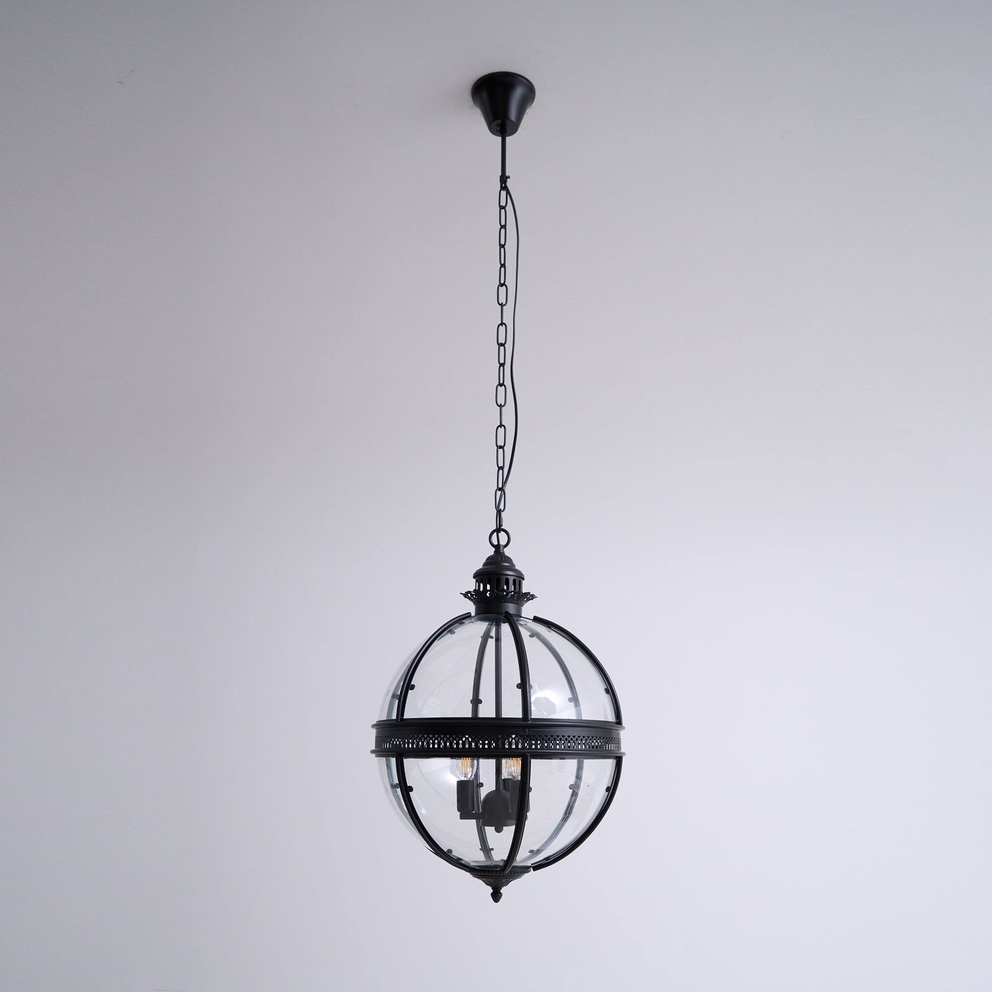 Lampa Wisząca Vintage z Okrągłym Kloszem Szklanym na Łańcuchu
