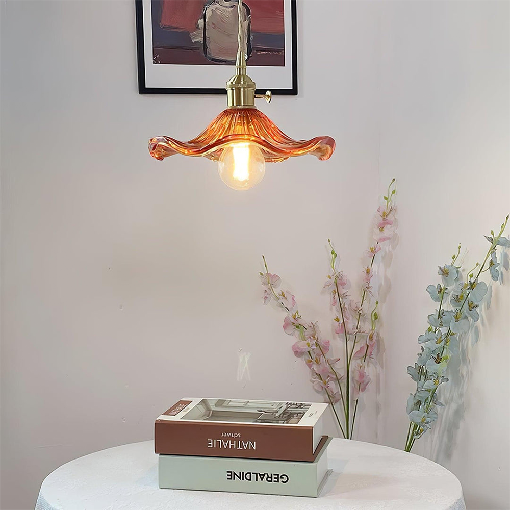 Lampa Wisząca Vintage z Szklanym Kloszem w Kształcie Kwiatu