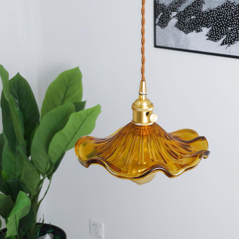 Lampa Wisząca Vintage z Szklanym Kloszem w Kształcie Kwiatu