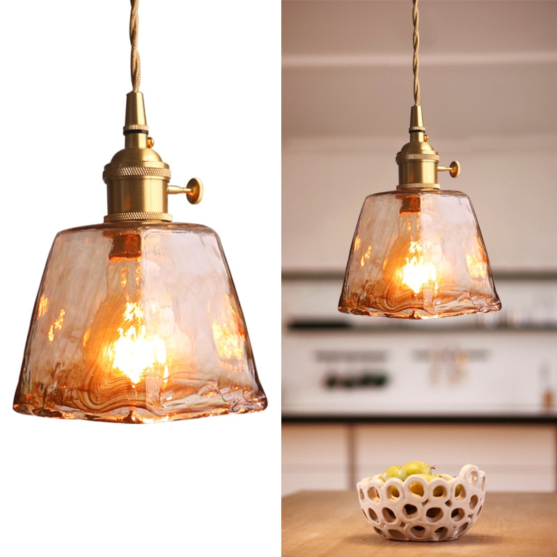 Lampa Wisząca Vintage z Teksturowanym Szklanym Kloszem i Mosiężną Oprawą