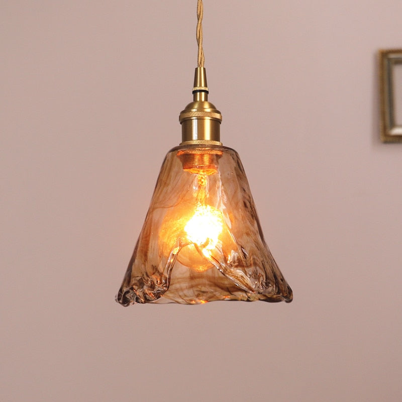 Lampa Wisząca Vintage z Teksturowanym Szklanym Kloszem i Mosiężną Oprawą