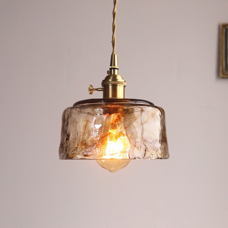 Lampa Wisząca Vintage z Teksturowanym Szklanym Kloszem i Mosiężną Oprawą
