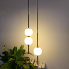 Lampa Wisząca ze Szklanymi Kulami Skandynawska
